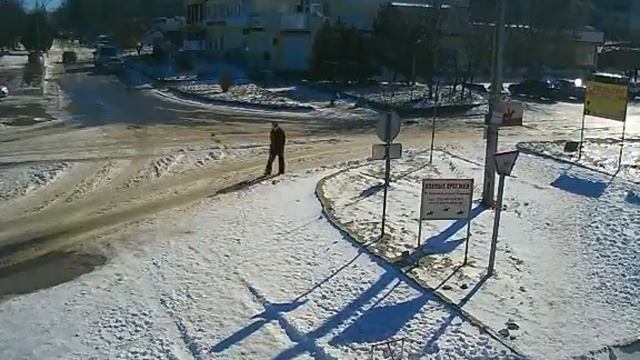 Перекрёсток в Щёлкино, 05.02.2014 - time-lapse с камеры 2 смотреть онлайн