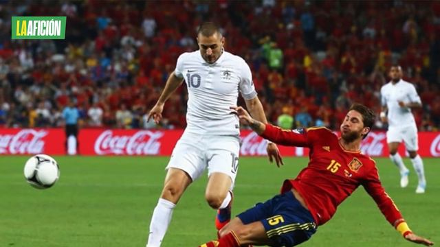 La tarjeta azul aterriza en el futbol: ¿Qué es y cómo funciona? смотреть онлайн