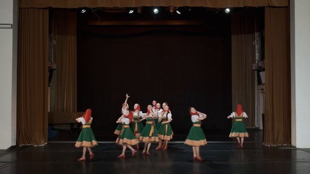 "Девичьи разговоры", обработка А.Гилева, постановка И.Овечкиной смотреть онлайн