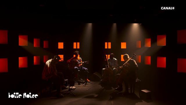 David Walters, Vincent Segal, Ballaké Sissoko et Roger Raspail interprètent "Sam Cook Di", en live. смотреть онлайн