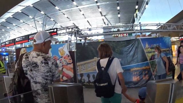 ?Едем в Адлер?/ Ж/д вокзал в Адлере?/Сувениры?. смотреть онлайн
