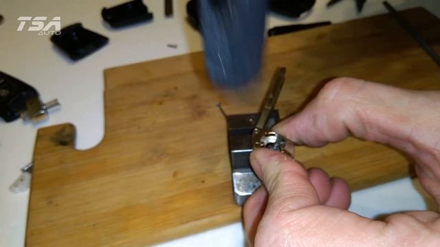 Замена корпуса ключа зажигания Hyundai Solaris смотреть онлайн