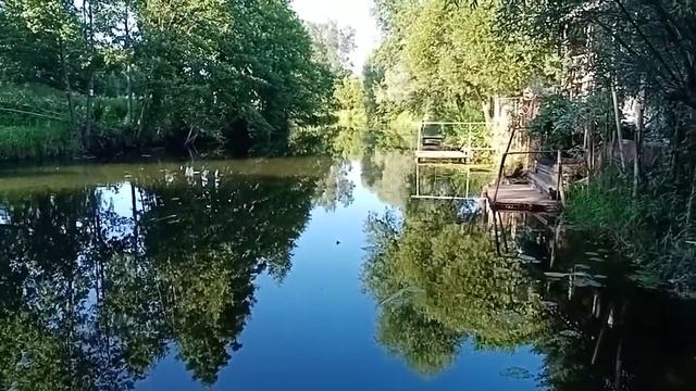 Как живут люди на берегу речки. Не жизнь а малина. смотреть онлайн