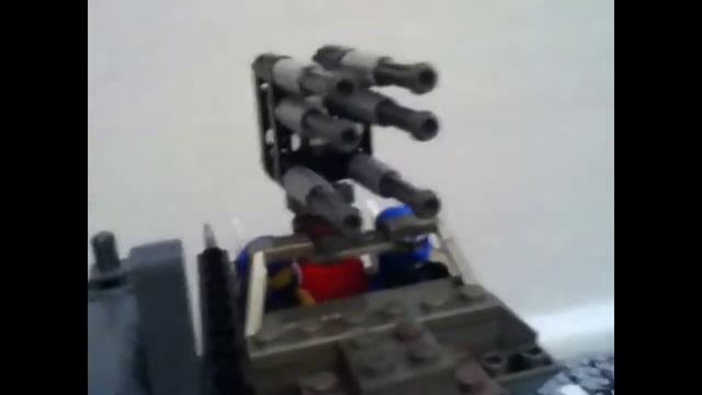 Logans lego mech смотреть онлайн
