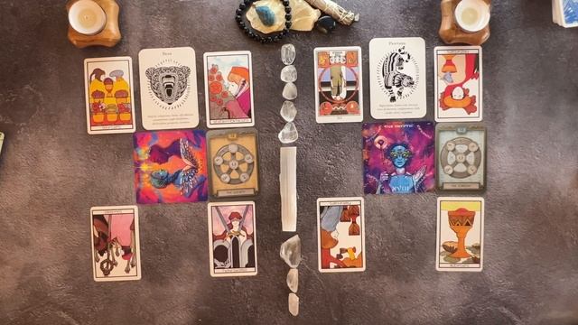Yes or No Tarot Reading смотреть онлайн