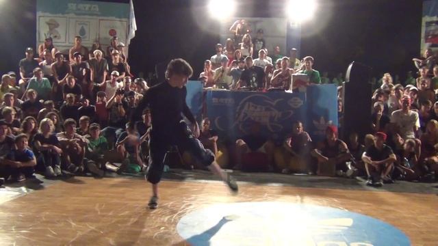 Лев South Front Одесса VS Killa Zverinders Киев смотреть онлайн