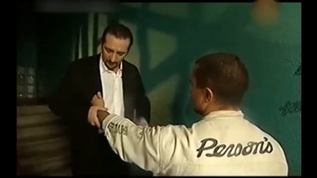 Защита от нападения в подъезде #3 (несколько нападающих) | Юрий Кормушин смотреть онлайн