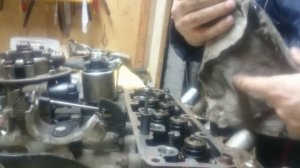 Замена маслосьемных колпачков. OPEL Astra 1,5