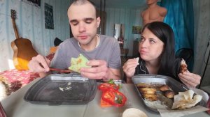 МУКБАНГ ШАУРМА / КЕБАБ ИЗ КУРИЦЫ / КАРТОФЕЛЬ И ГРИБЫ НА ГРИЛЕ / ОВОЩИ / EATING Mukbang ASMR АСМР