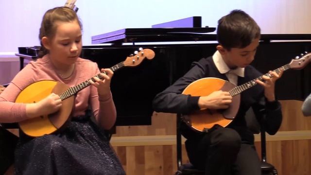 Д. Уотт Песенка из м/ф "Три поросёнка" обр. В.Медведева смотреть онлайн