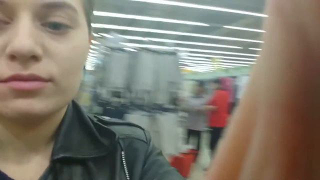 ВЛОГ #1! Покупаем продукты! Пришли к друзьям! Кошка-злюка! смотреть онлайн