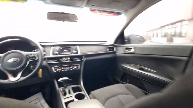 2017 Kia Optima LX смотреть онлайн