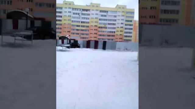 Катаемся стоя на ледянке!