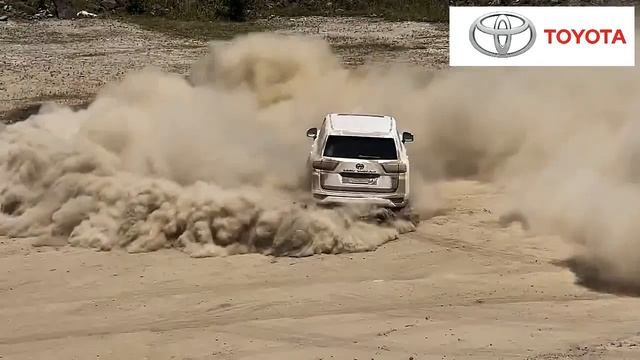 РОССИЙСКИЙ Land Cruiser 300 ОБЗАВЕЛСЯ ДИЗЕЛЕМ И ПОДЕШЕВЕЛ смотреть онлайн