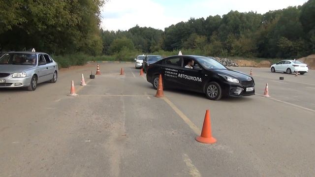 Параллельная парковка задним ходом видео - автошкола "Лучший водитель" смотреть онлайн
