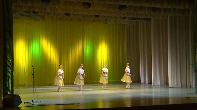 Крестьянский танец из балета «Жизель» - ОДБТ «Аленький цветочек» смотреть онлайн