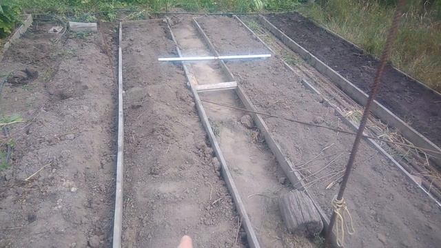 Выращивание клубники в саду и огороде.Почему решил переделать грядки под клубнику смотреть онлайн