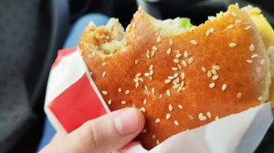 DIMAVIPER КУПИЛ БУРГЕР БИГ САНДЕРC ИЗ KFC!