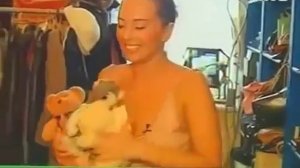 Жанна Фриске показывает свой дом без нижнего белья!