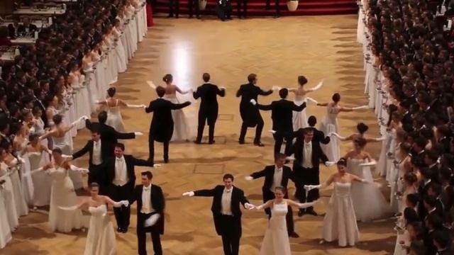 "Шире круг" Экскурс по истории появления танца "Вальс". смотреть онлайн