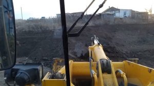 Строительство пруда  Часть 2  Как выкопать пруд бульдозером?