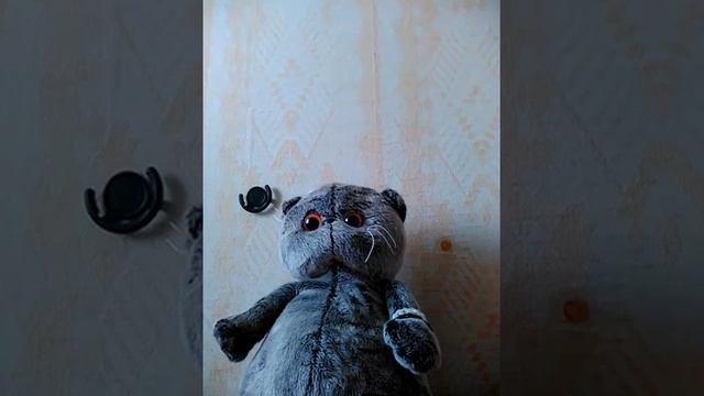 Распаковка самодельного сюрприза для басика смотреть онлайн