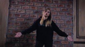 JULIA RED - DISS CHALLENGE