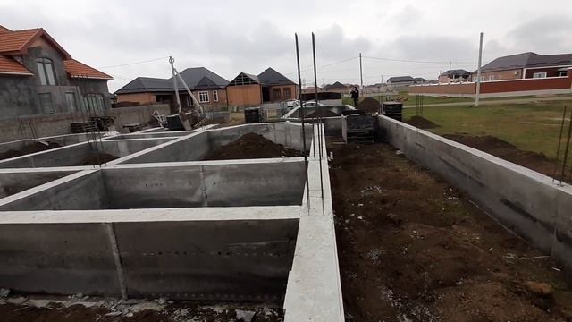 фундамент двух этажного дома.