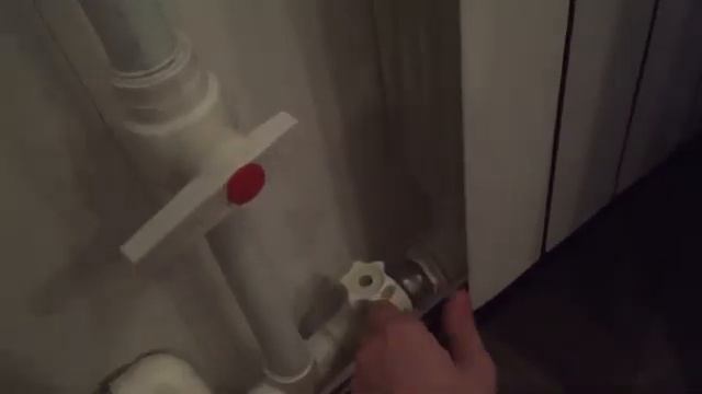 Как перекрыть батарею смотреть онлайн