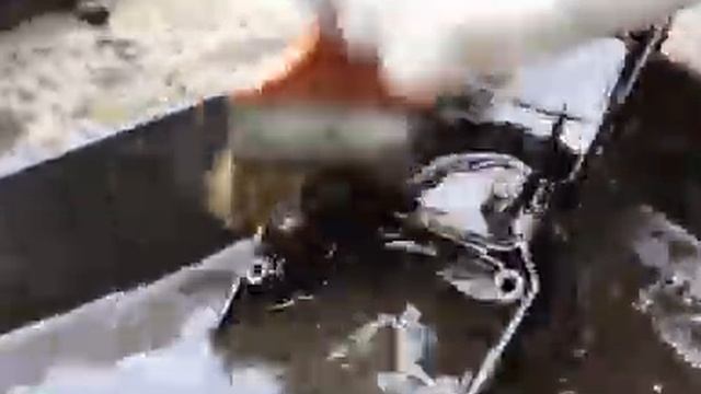 Restoration of chainsaws( Реставрация бензопилы) смотреть онлайн