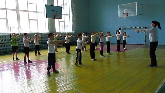 Музыкальная разминка на уроке физкультуры. смотреть онлайн