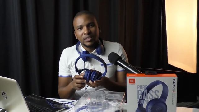 JBL's Tune 500 Headphones: Allos Connect Product Review... смотреть онлайн