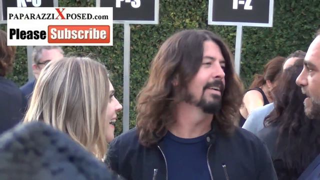 Dave Grohl out with his wife outside the ArcLight Theatre in Hollywood смотреть онлайн