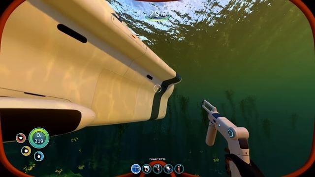 Subnautica - Reaper Leviathan destroys my Cyclops! смотреть онлайн