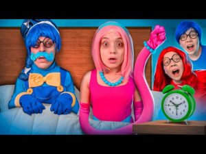 СЕМЬЯ МАМОЧКИ ДЛИННЫЕ НОГИ В РЕАЛЬНОЙ ЖИЗНИ! БРАТ ДЛИННЫЕ ГЛАЗА и СЕСТРА ДЛИННАЯ ШЕЯ!