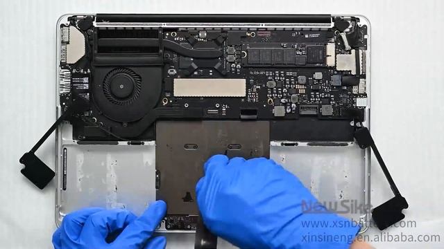 Apple Macbook Pro Retina 13'' A1502 Battery Model:A1582 Battery Replacement Tutorial