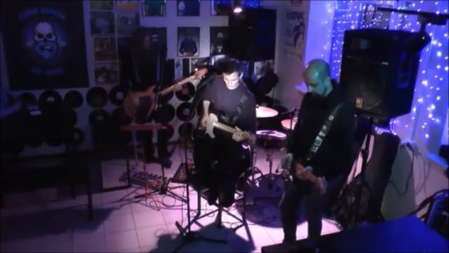 Фрески - Милая, Ты Скоро Устанешь @ Синяя Борода, 04.12.21 смотреть онлайн