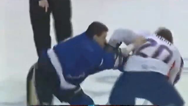 Jesse Boulerice vs. Pierre-Cedric Labrie Dec 11, 2010 смотреть онлайн