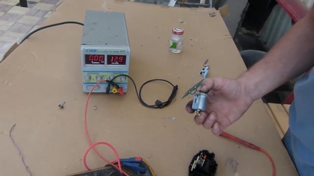 Ремонт электропривода лючка топливного бака Opel vectra B смотреть онлайн