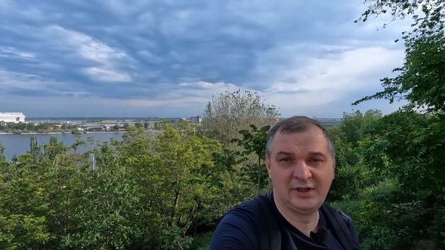 Стрит-арт в Ростове-на-Дону/ Обстановка на набережной города