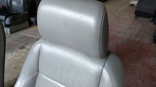 VWTRN-10 - Volkswagen Touran - 7-местный салон смотреть онлайн