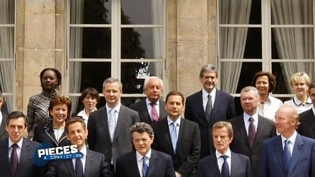 Nos très chers sénateurs ! смотреть онлайн