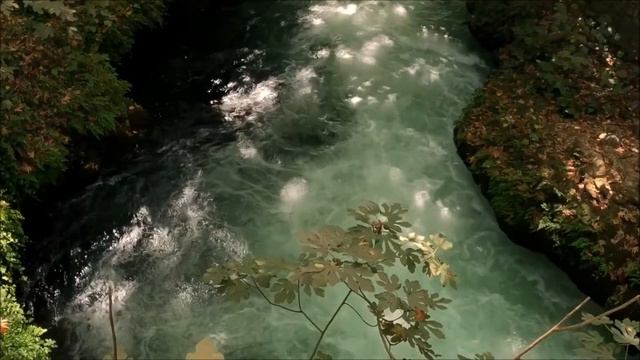 ВОДОПАДЫ... КРАСИВЫЕ ПЕЙЗАЖИ...Умиляющая музыка смотреть онлайн