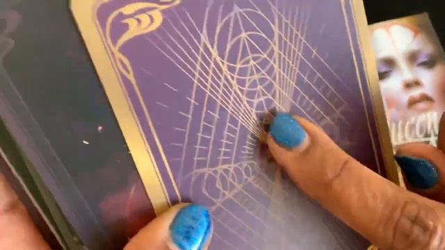 Unboxing the NEW Queen Mab Oracle Deck! смотреть онлайн