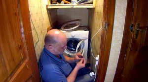 КАК ОТКРЫТЬ ЛЮК Стиральной Машины Candy Aquamatic 80f/100f