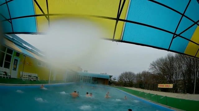 В термобассейне Беловского, 3 территория. смотреть онлайн