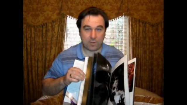 Kylie Minogue / William Baker "Fashion" Book Review смотреть онлайн