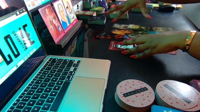 VIRGO Love Tarot? GUESS WHO'S COMING 'ROUND WITH AN OFFER YOU WON'T REFUSE ?❤️❤️ смотреть онлайн