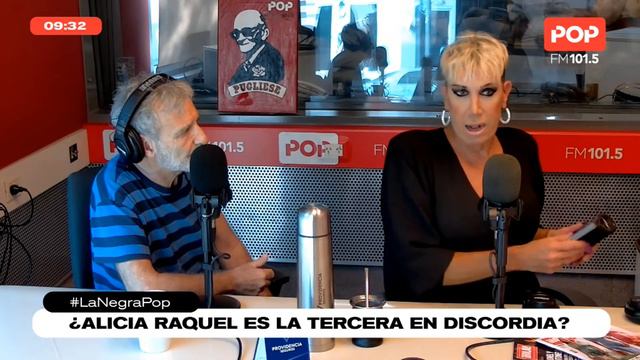 APARECIÓ LA AMANTE DE CARLOS - #LaNegraPop смотреть онлайн