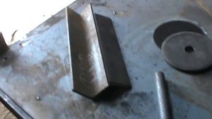 Как заварить вертикальный угловой шов на профильной трубе. Совет новичку.